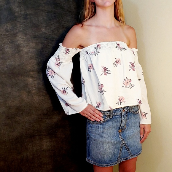 Kalli Collection Tops - Ivory Floral Off Shoulder Blouse. Medium